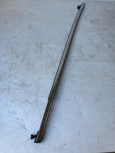 moulding dust door left rear part C4 II B7 CHROM