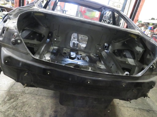 ЗАДНИЙ РЕМЕНЬ ЗАДНЯЯ ВАННА 416 BMW 6 F13