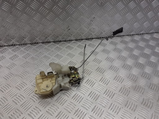 ЗАМОК ДВЕРІ ПЕРЕДНІЙ ЛІВИЙ HONDA CIVIC VII 3PIN