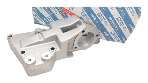 ОПОРА ЛАПА КРОНШТЕЙН ПІВОСІ FIAT STILO 7722004