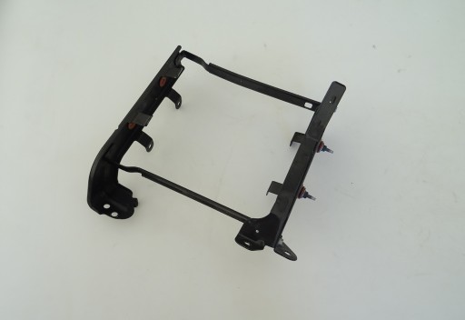 2016 CAMARO 6.2 SS КРЕПЛЕНИЕ РАДИАТОРА