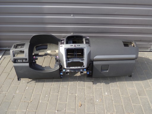 ПРИЛАДОВА ПАНЕЛЬ КОКПІТ ZAFIRA B ЄВРОПА