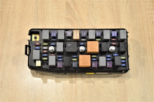 БЛОК ПРЕДОХРАНИТЕЛЕЙ ANTARA CAPTIVA 2.0