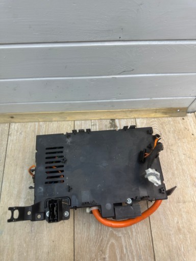 compartment ZABEZPIECZENIA of the battery BMW I3 L01 8635849