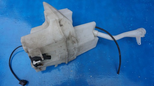 VOLVO XC90 - washer fluid tank