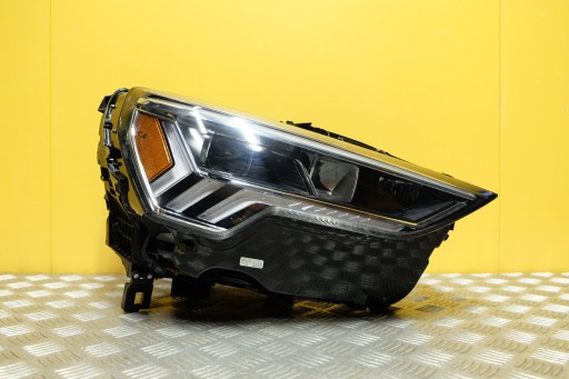 83A941034B-PRAWA - Audi q3 2018 - повна світлодіодна фара r usa