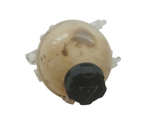 water tank 9673334580 1.5 VTI THP Peugeot 3008 and (2009-2016)