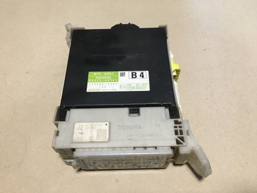 Модуль контроллера bsi toyota land cruiser 150 куб.см 89221-60160 23800-2432