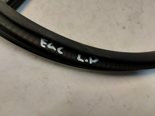 Mercedes EQC 400 W293 gasket left front