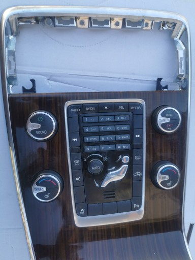 30791856 - Панель вентиляционного отверстия кондиционера VOLVO S60 II 11-