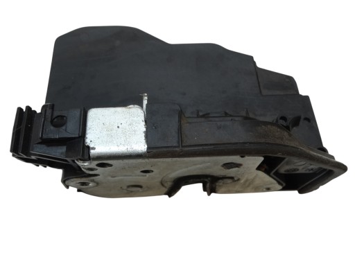 lock door left rear part BMW 1 F20 2013R. 7229459
