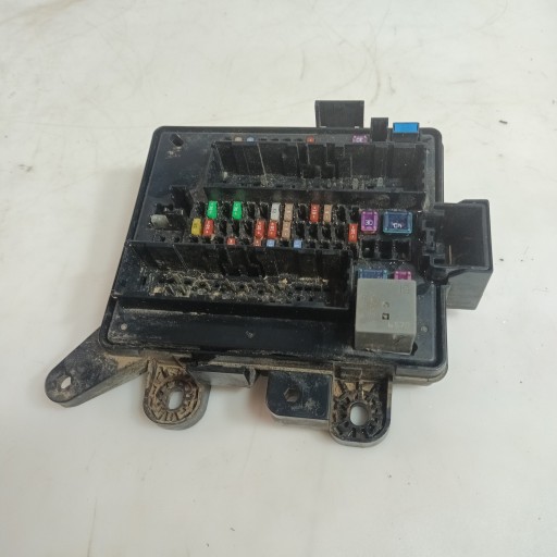 Chevrolet camaro 16 - блок предохранителей 84044726 сша