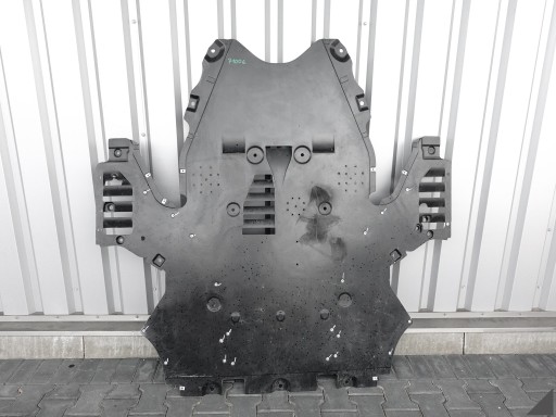 FERRARI 812 F152M SUPERFAST cover cover chassis of the engine UNDERBODY SHIELD