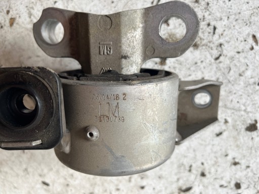 OPEL CORSA E engine mount 13130739 LM
