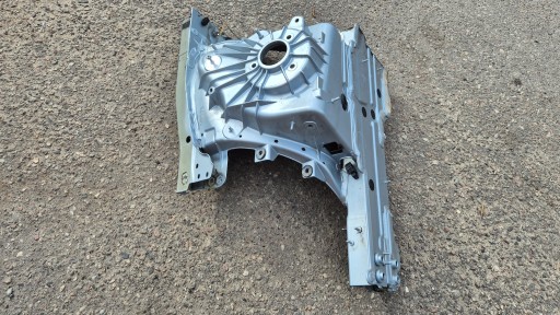 quarter front front right KOD LAKIERU 988 MERCEDES W205