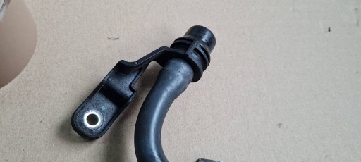 A4 B9 8W vedení hadice vody trubka 2.0 TDI 8W0145670E A5 8W