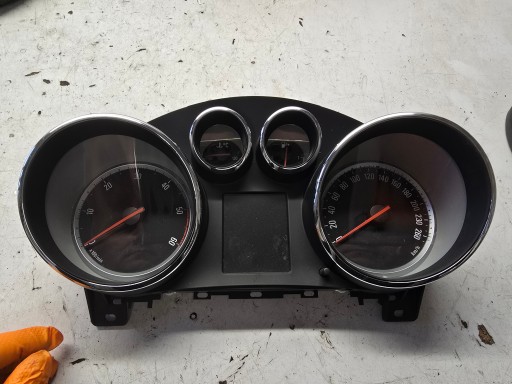 OPEL ZAFIRA C dials dials EUROPA DIESEL AUTOMAT 13460581 BA1P