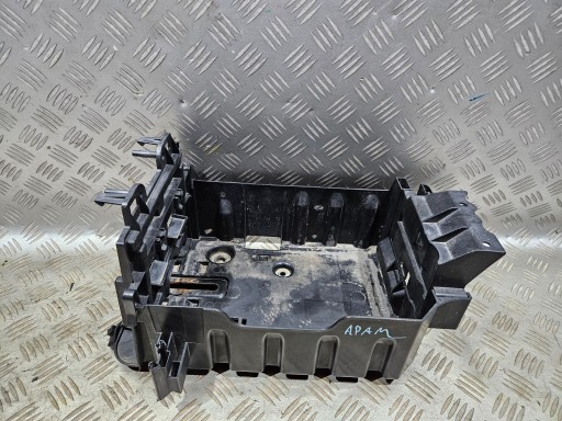 13398395 13367565 - БАЗОВЫЙ КОРПУС АКБ OPEL ADAM CORSA E 1.2 1.4