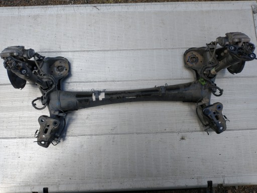 27 - Peugeot 2008 2021 -летний лучевой задний щит задней оси полный зажим