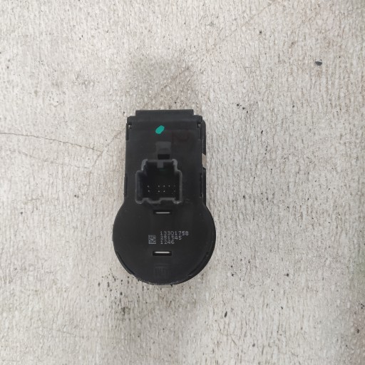 CHEVROLET ORLANDO switch light switch