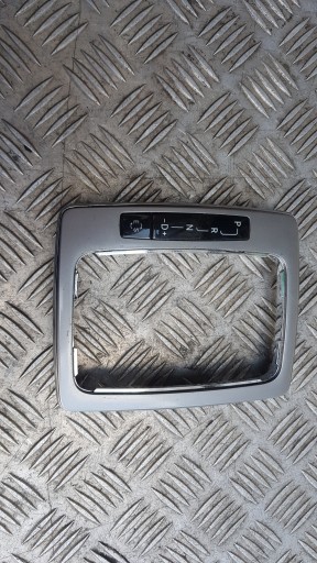 MERCEDES W204 Obal kulisy AUTOMAT RÁM a2042673388