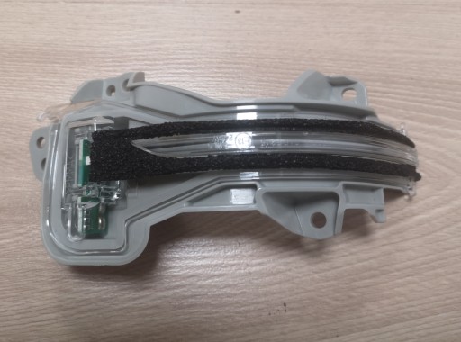 HONDA CR-V CRV V od 2018r indicator of the right mirrors OE