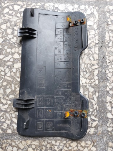 Abdeckung Blende Abdeckung des Sicherungskastens OPEL ASTRA F 1 1.4 16V OE EU