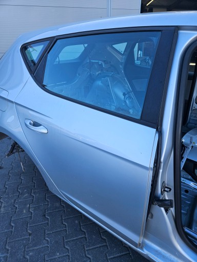 Tür rechts heck rechts hinten Seat Leon 3 III 5F Hatchback HB Farbe LX7W