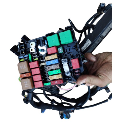 fuse box BSM PEUGEOT 208 1.2 PURETECH NR 9804848480 original