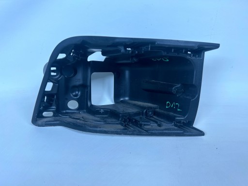 Aui A1 8X Support plaque Feux antibrouillard Droit 8XA807262A