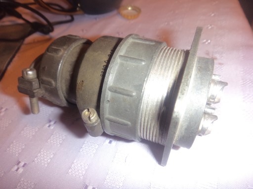 72585 967650-1 - разъем Szr48P9