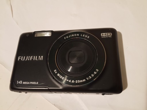 FujiFilm JX500 ( ekran ma ślady )