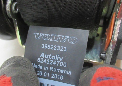 VOLVO V60 LIFT Gurten Sicherheits rechts heck