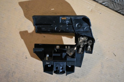terminal fuse ROZDZIELACZ PRADU PORSCHE 1