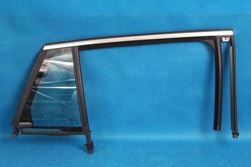 39144553 39093093 - OPEL INSIGNIA B СТЕКЛО МОЛДИНГ ДВЕРИ ЗАДНИЙ ПРАВЫЙ 18R