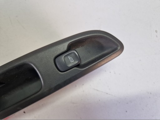 VOLVO V70 II 2 switch of control windows left rear part