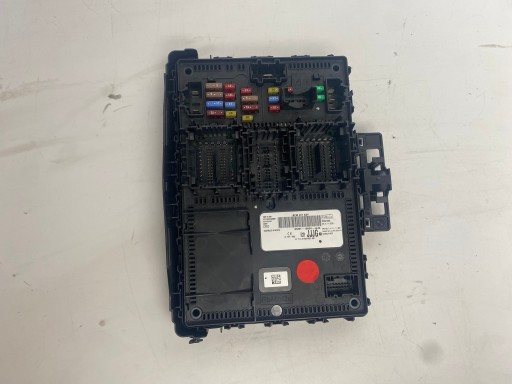 Блок предохранителей bcm mustang mach-e mu5t-15604-jjjg