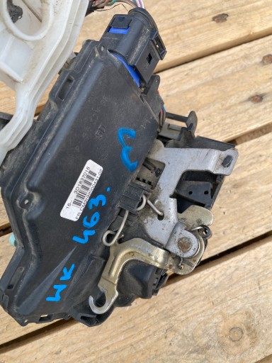 lock door right front 9 PIN VOLKSWAGEN TOURAN and 3D1837016