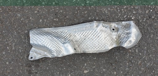 1688889085 - Тепловой щит шасси саней MERCEDES S W221