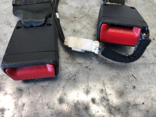 ZAPINKA supports right rear part KIA RIO IV 898B0H8200WK