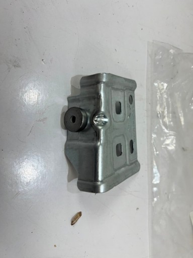 РУЧКА КРЕПЛЕННЯ ОПОРА КОЛІСНОЇ АРКИ MERCEDES EQA GLB X247 A2476205800 NEW