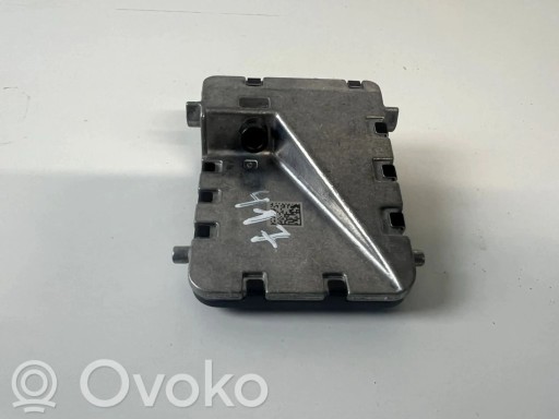 8646C-F4011 - Toyota c-hr i 2020 лобове скло/камера лобового скла