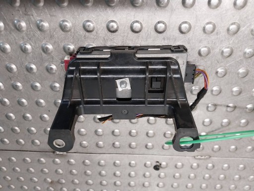 amplifier ANTENY 9J1051515B AUDI E-TRON GT PORSCHE TAYCAN 9J1