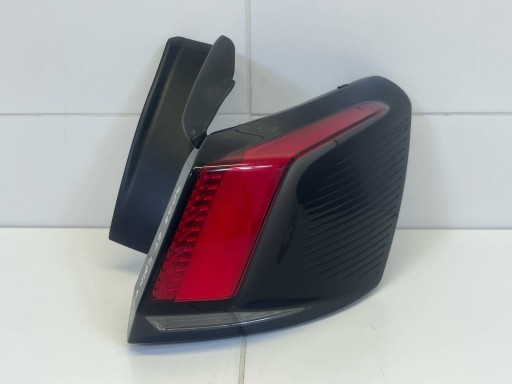 light rear right side Peugeot 3008 2 2019 9810477080