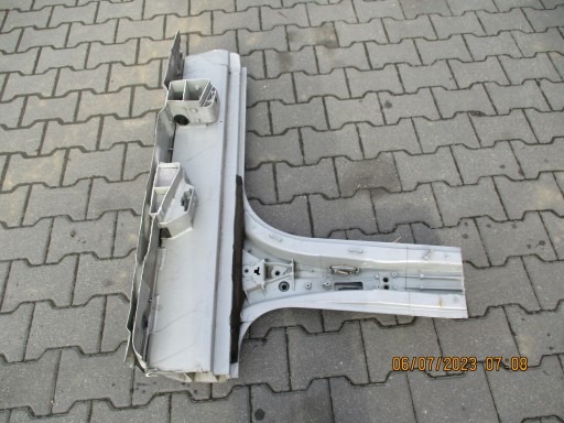 pillar central right AUDI A8 4E0
