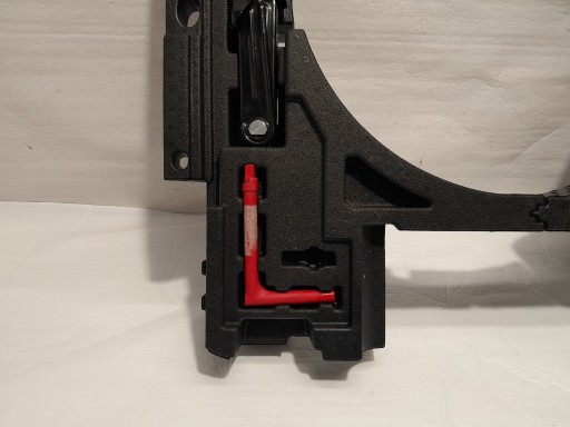 AUDI Q5 80A WKLAD STEROPIAN boot running board 80A012109S