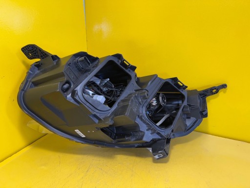 light right Opel Zafira D IV VIVARO C III BI XENON 2019