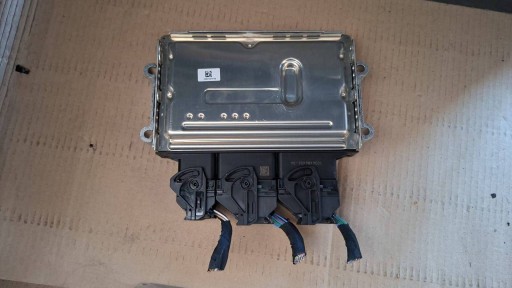 control unit ECU of the engine Renault Scenic E-Tech V 237D41000R