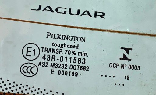 # OKNO zadok zadná JAGUAR XE X760