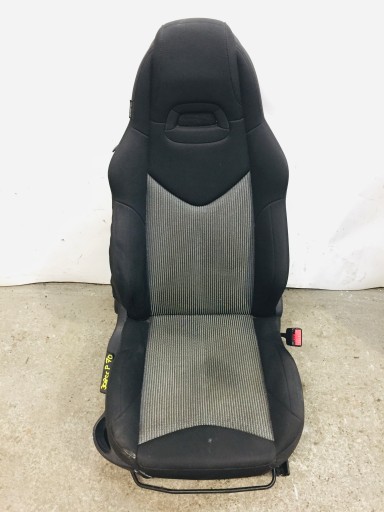 #70 - ПРАВЕ ПАСАЖИРСЬКЕ СИДІННЯ PEUGEOT 308 CC CONVERTIBLE # 70